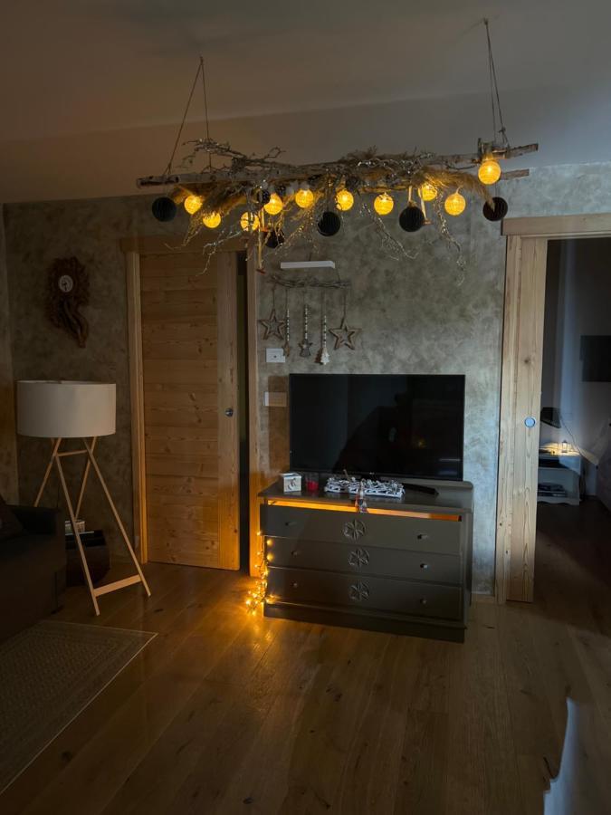 Nellali Villa Гресан Екстериор снимка